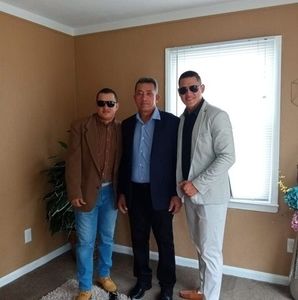 Meet your Posher, Victor